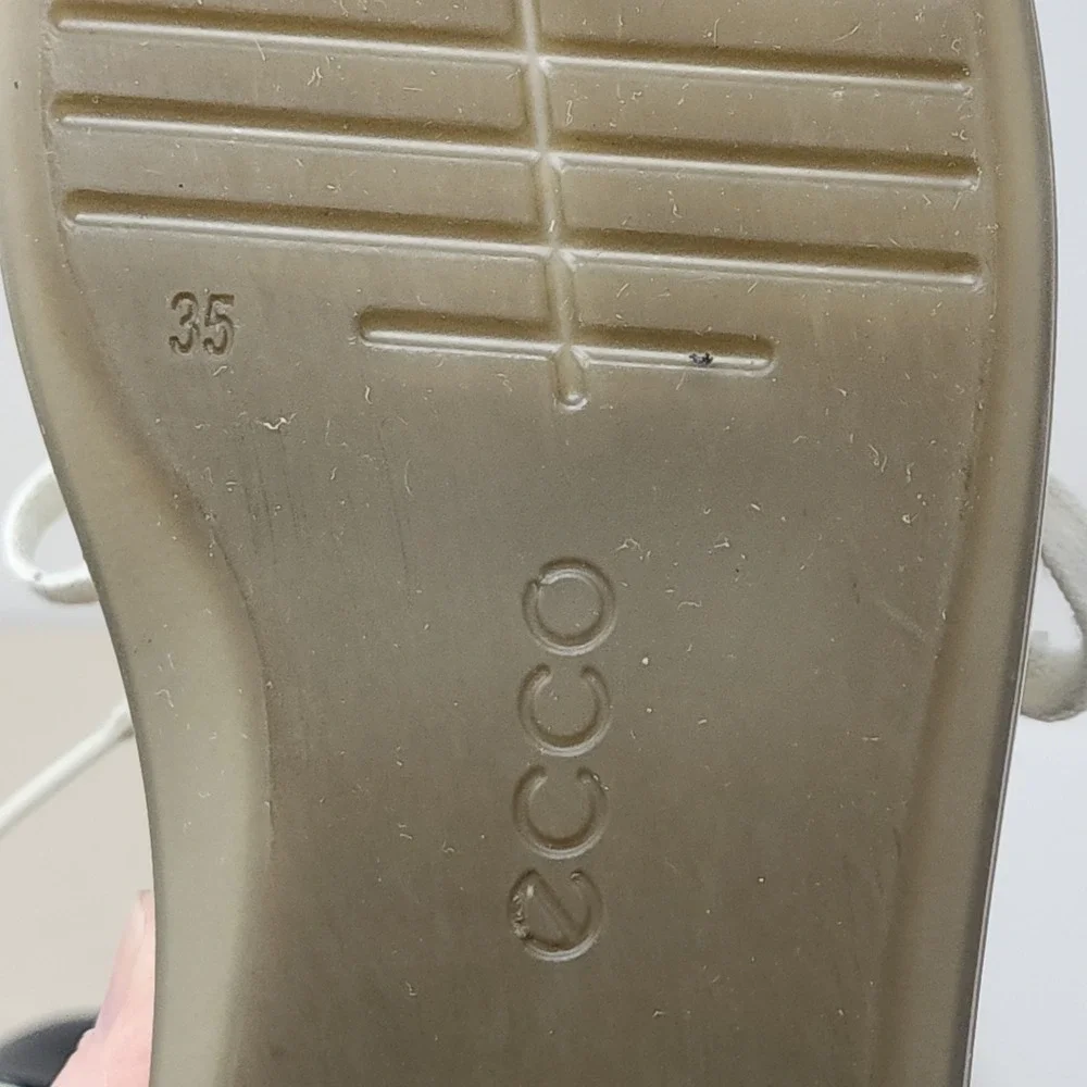 Ecco preowned very